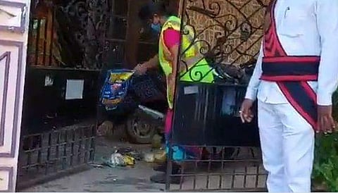 ഈ റിട്ടേണ്‍ ഗിഫ്റ്റ് കണ്ടാല്‍ മൂക്കില്‍ കൈവച്ചുപോകും; മാലിന്യം വലിച്ചെറിഞ്ഞാല്‍ ശിക്ഷ ഹോംഡെലിവറി, വിഡിയോ 