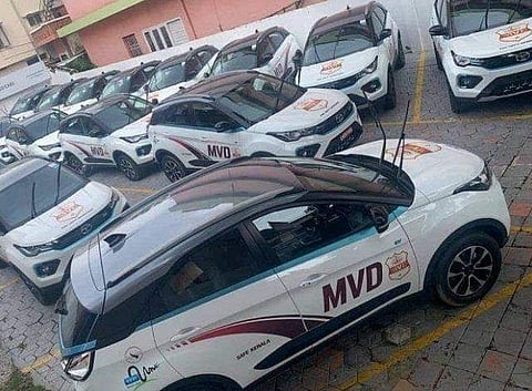 നിയമവിരുദ്ധമായ ലൈറ്റുകള്‍ വാഹനത്തില്‍ ഉപയോഗിക്കുന്നത് ശിക്ഷാര്‍ഹം