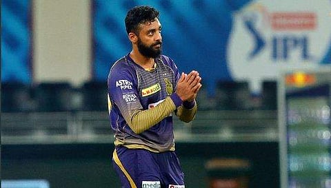 പരിക്കുണ്ടായിട്ടും വരുണ്‍ ചക്രവര്‍ത്തി ടീമില്‍; ആപ്പോള്‍ രോഹിതിന് വേറെ നിയമമോ?; ഇന്ത്യന്‍ ക്രിക്കറ്റില്‍ മറ്റൊരു വിവാദം