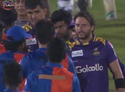 'മകനേ, ഞാന്‍ രാജ്യാന്തര ക്രിക്കറ്റില്‍ സെഞ്ചുറി നേടുമ്പോള്‍ നീ ജനിച്ചിട്ടില്ല'; കൊമ്പുകോര്‍ത്ത് അഫ്രീദി 