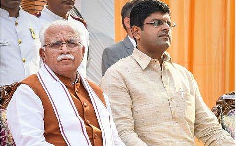 മുഖ്യമന്ത്രി മനോഹര്‍ ലാല്‍ ഖട്ടറും ദുഷ്യന്ത് ചൗതാലയും ( ഫയല്‍ ചിത്രം)