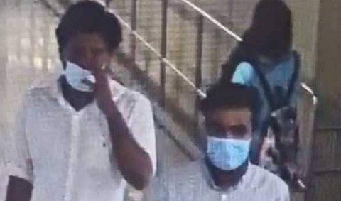 കൊച്ചിയിലെ മാളില്‍ നടിയെ ആക്രമിച്ച പ്രതികള്‍/ ചിത്രം സിസിടിവി ദൃശ്യം