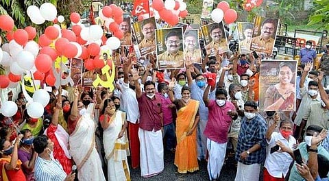 കൊച്ചി കോര്‍പ്പറേഷനിലെ നിയുക്ത മേയര്‍ അനില്‍കുമാറിന്റെ ആഹ്ലാദപ്രകടനം / ഫെയ്‌സ്ബുക്ക് ചിത്രം