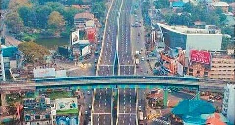 വൈറ്റില ഫ്‌ലൈ ഓവര്‍ / മന്ത്രി ഫെയ്‌സ്ബുക്കില്‍ പങ്കുവെച്ച ചിത്രം