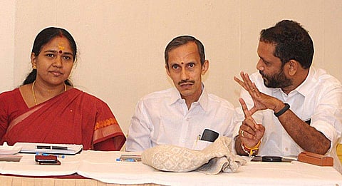 ശോഭ സുരേന്ദ്രന്‍, എം ടി രമേശ്, കെ സുരേന്ദ്രന്‍ / ഫയല്‍ ചിത്രം