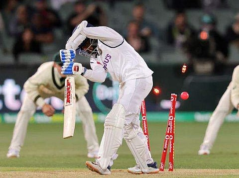 രണ്ടാം ഇന്നിങ്‌സില്‍ പൃഥ്വി ഷായെ ബൗള്‍ഡ് ആക്കി കമിന്‍സ്/ഫോട്ടോ: ക്രിക്കറ്റ് ഓസ്‌ട്രേലിയ, ട്വിറ്റര്‍