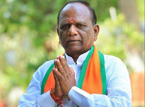 മുന്‍ കേന്ദ്രമന്ത്രി മന്‍സുഖ് ഭായി വാസവ