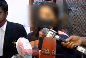 ഉമ്മന്‍ചാണ്ടി ചൂഷണം ചെയ്ത സ്ഥലവും സമയവും പറയാം; പരസ്യസംവാദത്തിന് വെല്ലുവിളിച്ച് സോളാര്‍ കേസിലെ പരാതിക്കാരി