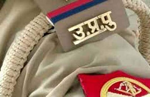 മതംമാറിയുള്ള വിവാഹത്തിന് അനുമതി തേടാനെത്തി; പൊലീസ് യുവാവിനെ കോടതിയില്‍നിന്നു വലിച്ചിഴച്ചു