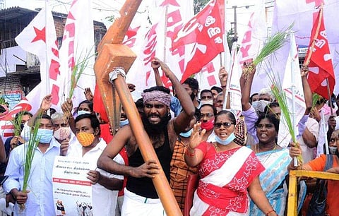 ഭാരതബന്ദിന് പിന്തുണയുമായി ഇടതുപാര്‍ട്ടികള്‍ ; കര്‍ഷക സമരത്തിനെതിരായ പ്രചാരണം ഹീനം