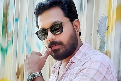 'ദേണ്ടെ എന്നെ ആരോ ഒഎല്‍എക്‌സില്‍ വിൽക്കാനിട്ടിരിക്കുന്നു'; രസകരമായ കണ്ടുപിടുത്തവുമായി ജിഷിൻ