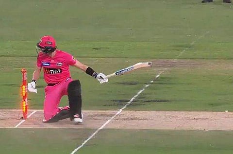 സ്മിത്ത് സ്റ്റംപ് ഇളക്കിയെന്ന് ആദ്യ നോട്ടത്തില്‍ തോന്നും, റീപ്ലേയില്‍ തെളിഞ്ഞ് യഥാര്‍ഥ വില്ലന്‍ 