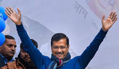 സത്യപ്രതിജ്ഞാ ചടങ്ങിന് മോദിയെ ക്ഷണിച്ച് കെജരിവാള്‍