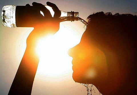 കോഴിക്കോട് നാളെ ചുട്ടുപൊള്ളും; പുറത്തിറങ്ങരുത്; മുന്നറിയിപ്പ്