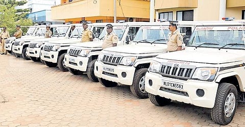 പൊലീസ് സ്റ്റേഷനുകളിലേക്ക് ബൊലേറോ ജീപ്പുകള്‍ വാങ്ങിയതിലും ദുരൂഹത; വാങ്ങിക്കൂട്ടിയത് രജിസ്‌ട്രേഷന്‍ കാലാവധി തീരാന്‍ പോവുന്ന വാഹനങ്ങളെന്ന് ആരോപണം 