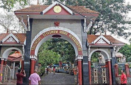 ക്ഷേത്രങ്ങളിലെ സ്വർണവും വെള്ളിയും റിസർവ് ബാങ്കിലേക്ക്; കണക്കെടുപ്പ് ആരംഭിച്ചു