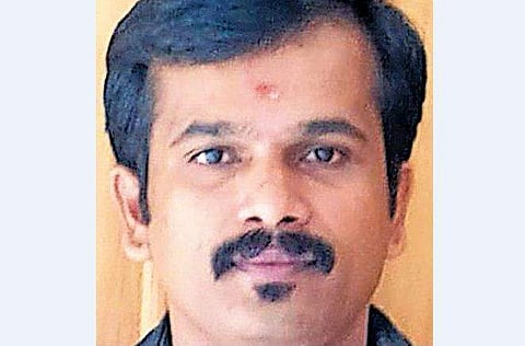 ആ ബസിലെ 13ാം നമ്പർ സീറ്റ് ബുക്ക് ചെയ്തത് പ്രതീഷ് കുമാർ; അവസാന നിമിഷം യാത്ര ഉപേക്ഷിച്ച ഒരേയൊരാൾ