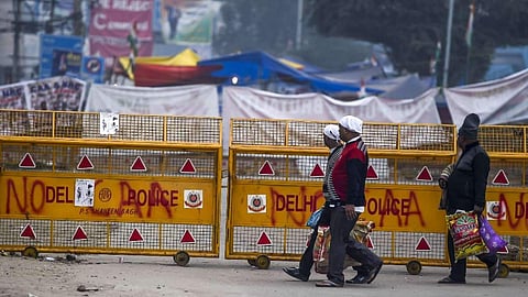 പൊലീസ് അനാവശ്യമായി ബാരിക്കേഡ് സ്ഥാപിച്ച് പ്രശ്‌നമുണ്ടാക്കി; ഷഹീന്‍ബാഗ് സമരം സമാധാനപരമെന്ന് മധ്യസ്ഥന്‍ സുപ്രീം കോടതിയില്‍