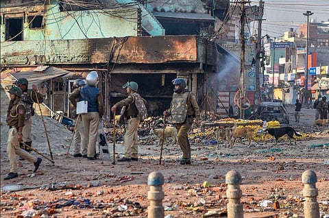 ഡല്‍ഹിയില്‍ സ്‌ഫോടനാത്മകമായ അന്തരീക്ഷം; മരണസംഖ്യ 13 ആയി, ക്രമസമാധാനത്തിന് സ്‌പെഷ്യല്‍ കമ്മീഷണര്‍