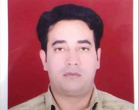 ഡൽഹിയിൽ രഹസ്യാന്വേഷണ ഉദ്യോ​ഗസ്ഥന്റെ മൃതദേഹം അഴുക്കു ചാലിൽ ; കല്ലെറിഞ്ഞു കൊന്നതെന്ന് ആരോപണം