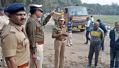 വീണ്ടും 'ദൃശ്യം' മോഡല്‍ കൊല ; അവിഹിതം ചോദ്യം ചെയ്ത യുവതിയുടെ ഭര്‍ത്താവിനെ കൊന്നു, ഉപ്പിട്ട കുഴിയില്‍ മൂടി, മൊബൈല്‍ ട്രക്കിലുപേക്ഷിച്ചു ; റസ്റ്റോറന്റ് ഉടമയും സഹായികളും പിടിയില്‍