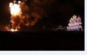 ഉത്രാളിക്കാവിലും എറണാകുളത്തപ്പൻ  ക്ഷേത്രത്തിലും വെടിക്കെട്ടിന് അനുമതിയില്ല