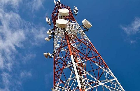 മൊബൈല്‍ ടവറിനേക്കാള്‍ പ്രധാനം ജനങ്ങളുടെ ആരോഗ്യം; ഉത്തരവാദിത്തം സര്‍ക്കാരിനെന്ന് മനുഷ്യാവകാശ കമ്മീഷന്‍