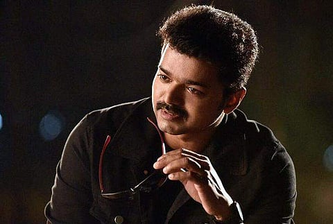 കണക്കുകളില്‍ വൈരുദ്ധ്യമെന്ന് ആദായനികുതി വകുപ്പ്; വിജയിനെ ചോദ്യം ചെയ്യുന്നത് തുടരുന്നു