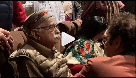 സിനിമ കണ്ട് കരച്ചിലടക്കാന്‍ പാടുപെടുന്ന എല്‍ കെ അഡ്വാനി; വീഡിയോ വൈറല്‍