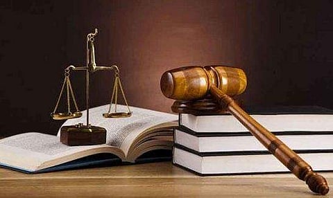 ഭഗവത് ഗീത സ്കൂള്‍ പാഠ്യപദ്ധതിയുടെ ഭാഗമാക്കണം; ഹര്‍ജി തള്ളി അലഹബാദ് ഹൈക്കോടതി  