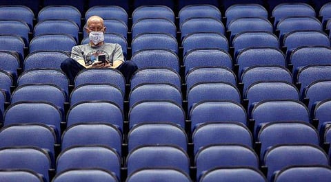 ക്രിക്കറ്റ്, ഫുട്‌ബോള്‍, ടെന്നീസ്; ഇതുവരെ കൊറോണ വൈറസിന്റെ പിടിയിലമര്‍ന്ന  മത്സരങ്ങള്‍ 