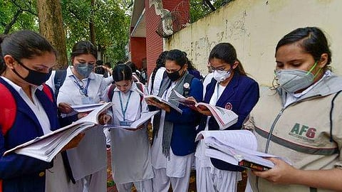 രാജ്യത്തെ മുഴുവന്‍ വിദ്യാഭ്യാസ സ്ഥാപനങ്ങളും അടച്ചിടണം; മാളുകളും ജിമ്മുകളും തുറക്കരുത്: കടുത്ത ജാഗ്രതാ നിര്‍ദേശങ്ങളുമായി കേന്ദ്രം