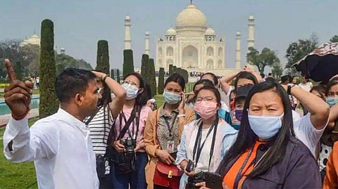 കൊറോണ ഭീതി; താജ് മഹല്‍ ഉള്‍പ്പടെ രാജ്യത്തെ എല്ലാ ചരിത്ര സ്മാരകങ്ങളും അടച്ചു