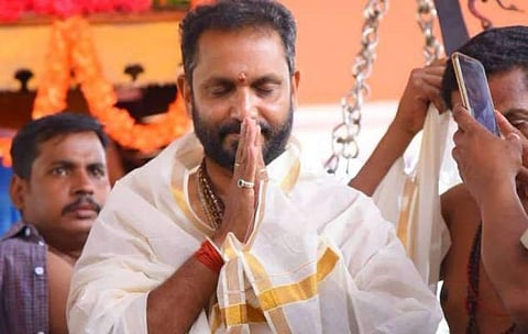 ആരും പുറത്തിറങ്ങാതെ സഹകരിക്കണം; മരുന്നില്ലാത്ത മഹാമാരിയെ നേരിടാന്‍ പ്രധാനമന്ത്രിയുടെ സന്ദേശം ഏറ്റെടുക്കുക; കെ സുരേന്ദ്രന്‍