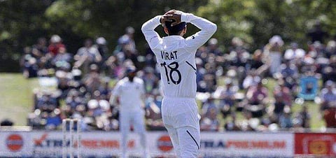 അച്ചടക്കം പാലിച്ചില്ല, ആര്‍ക്കോ വേണ്ടി കളിച്ചു; കോഹ്‌ലിക്കും സംഘത്തിനുമെതിരെ ഇന്ത്യന്‍ മുന്‍ താരങ്ങള്‍ 