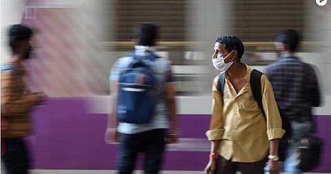 കോവിഡിന്റെ അടുത്ത കേന്ദ്രം ഇന്ത്യ ?; 80 കോടി ജനങ്ങള്‍ക്ക് രോഗബാധയുണ്ടായേക്കാം, വിദഗ്ധരുടെ വിലയിരുത്തല്‍