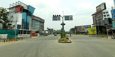 സംസ്ഥാനത്ത് ജനതാ കര്‍ഫ്യൂ നീട്ടി; 9മണിക്ക് ശേഷം കൂട്ടമായി പുറത്തിറങ്ങരുത്, നടപടി സ്വീകരിക്കാന്‍ പൊലീസിന് നിര്‍ദേശം