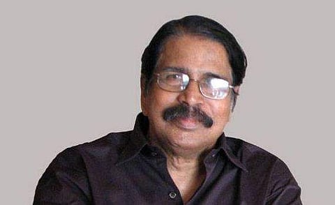 സാഹിത്യകാരന്‍ ഇ ഹരികുമാര്‍ അന്തരിച്ചു