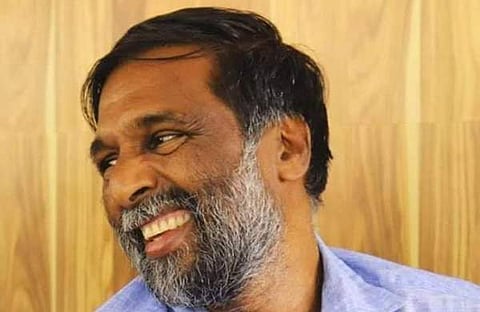 മോഹനന്‍ വൈദ്യരെ കസ്റ്റഡിയില്‍ വേണമെന്ന് പൊലീസ്; കൊറോണ ബാധ സംശയമെന്ന് അഭിഭാഷകന്‍, ശരിവച്ച് ജയില്‍ സൂപ്രണ്ട്; അപേക്ഷ തള്ളി