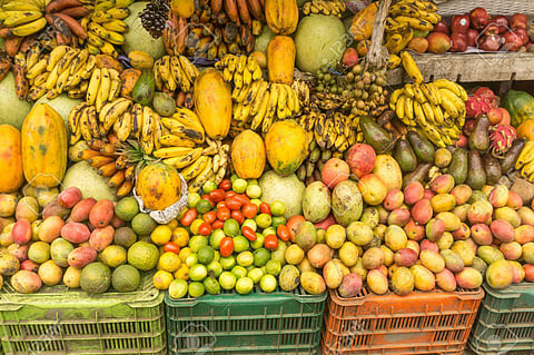 ലോക്ക്ഡൗണ്‍: നാളെ മുതല്‍ പഴക്കടകളും തുറക്കില്ല