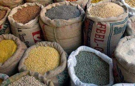 അവശ്യ വസ്തുക്കളെല്ലാം ഓൺലൈനിൽ; സാധനങ്ങൾ സർക്കാർ വീട്ടിലെത്തിക്കും