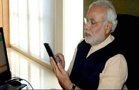 'കോവിഡ് ബാധിതരെ പരിചരിക്കുന്നതിനിടയില്‍ സ്വന്തം കുടുംബത്തെ ആശ്വസിപ്പിക്കാന്‍ സാധിക്കുന്നുണ്ടോ?'; നഴ്‌സിനെ ഫോണില്‍ വിളിച്ച് അഭിനന്ദിച്ച് നരേന്ദ്രമോദി