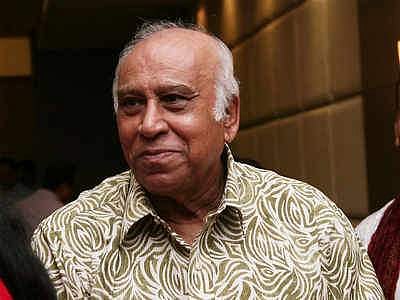 പി കെ ബാനര്‍ജിയുടെ നില അതീവ ഗുരുതരം, വെന്റിലേറ്ററില്‍