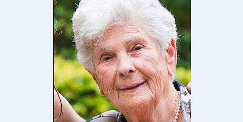 '90 വയസ് വരെ മനോഹരമായി ജീവിച്ചു, എനിക്ക് ഇനി കൃത്രിമ ശ്വാസത്തിന്റെ ആവശ്യമില്ല'