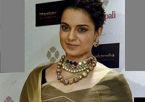 ജയലളിതയാകാന്‍ കങ്കണ കൂട്ടിയത് 20 കിലോ ഭാരം, രണ്ട് മാസത്തിനുള്ളില്‍ 52 കിലോയിലേക്ക് തിരിച്ചെത്തണം; വെല്ലുവിളി ഏറ്റെടുത്ത് താരം, വിഡിയോ 