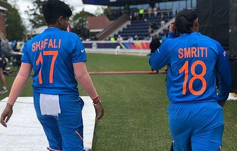 'മന്ദാനയ്ക്കും ഷഫാലിക്കുമെതിരെ ബൗള്‍ ചെയ്യാന്‍ ഇഷ്ടമില്ല, പവര്‍പ്ലേയില്‍ അവരെന്നെ അടിച്ചു പറത്തും'; ഫൈനലിന് മുന്‍പേ വിറച്ച് ഓസീസ് പേസര്‍ 