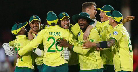 സൗത്ത് ആഫ്രിക്കന്‍ സംഘം ഇന്ത്യയിലെത്തി, കൊറോണ വൈറസ് ഭീതിയിലും പരമ്പരയുമായി മുന്നോട്ട്