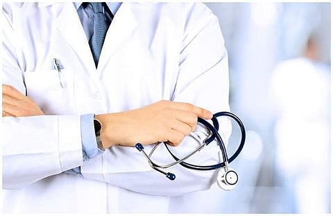 മുഖ്യമന്ത്രിയുടെ നിര്‍ദേശം; പ്രവാസികള്‍ക്ക് ടെലഫോണ്‍ വൈദ്യസഹായവുമായി നോര്‍ക്ക, ഉച്ചയ്ക്ക് രണ്ടുമുതല്‍ ആറുവരെ വിളിക്കാം