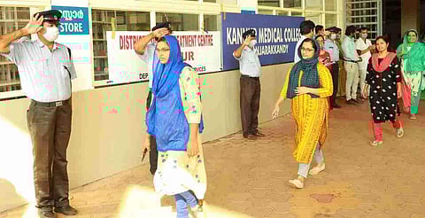 മുലകുടിക്കുന്ന കുഞ്ഞുണ്ട് വീട്ടില്‍; രണ്ടാഴ്ചയായി അവന്‍ രാത്രിയുറങ്ങിയിട്ട്'