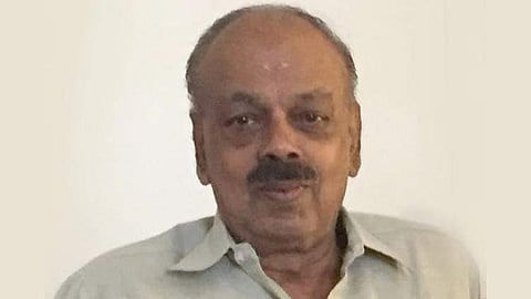 മഹാരാജാസ് കോളജ് മുന്‍ പ്രൊഫസര്‍ ഷാര്‍ജയില്‍ ഹൃദയാഘാതത്തെ തുടര്‍ന്ന് മരിച്ചു